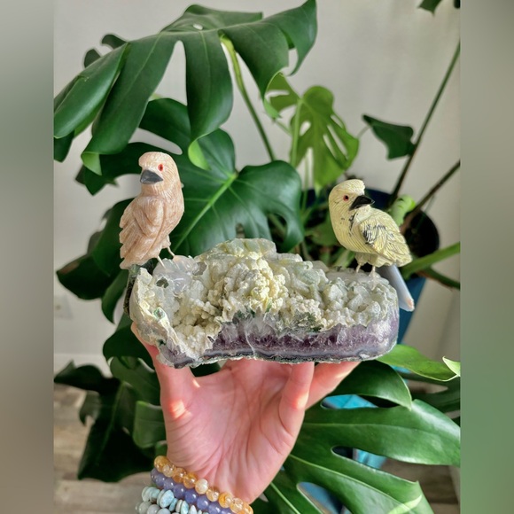 Gemstone Bird carving - Picture 6 of 7